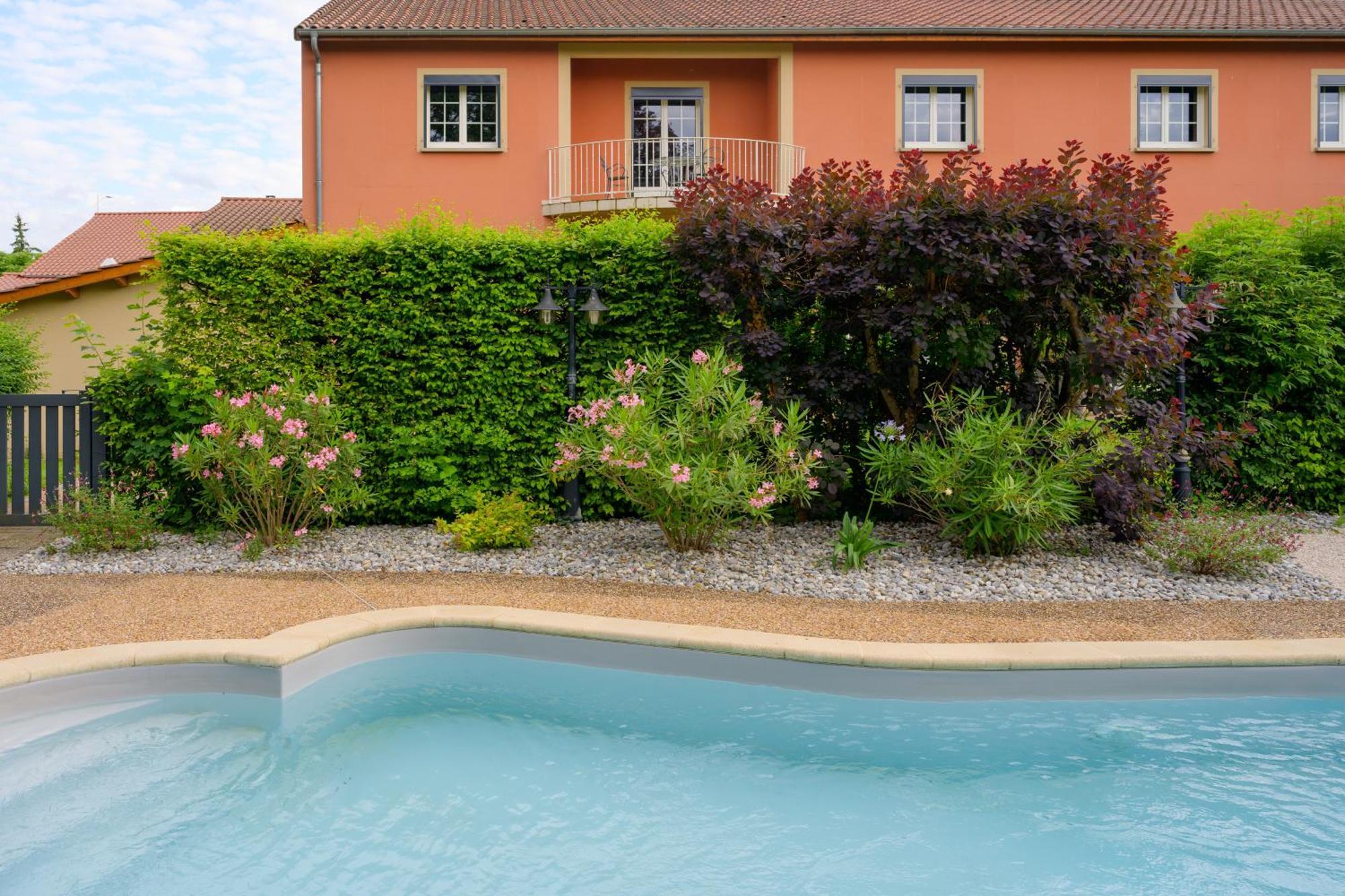 Le Moulin Du Gastronome Hotel Charnay-les-Macon Bagian luar foto